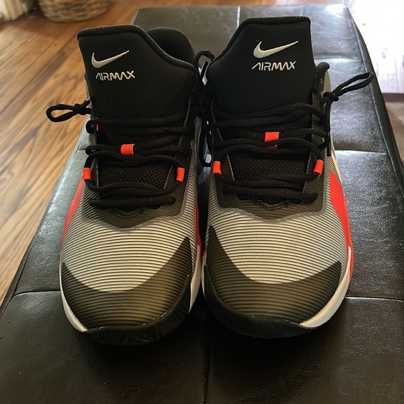 Nice airmax impact 4 worn one time. Great condition and comes with original box - Picture 5 of 6